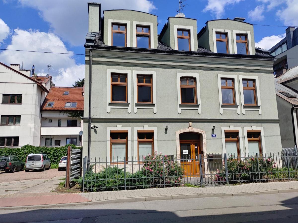 999 Aparthostel Krakau Exterior foto