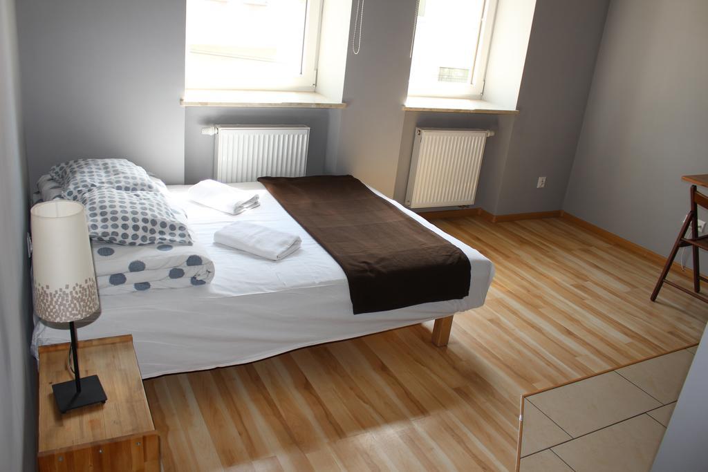 999 Aparthostel Krakau Zimmer foto