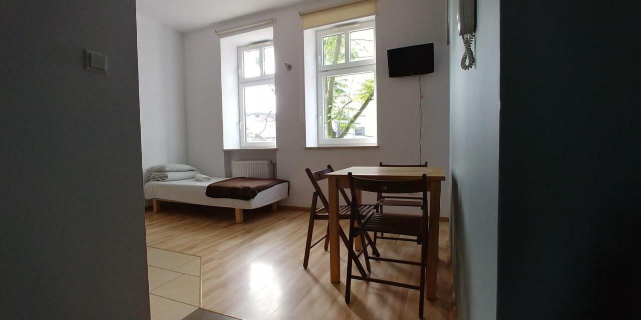 999 Aparthostel Krakau Exterior foto
