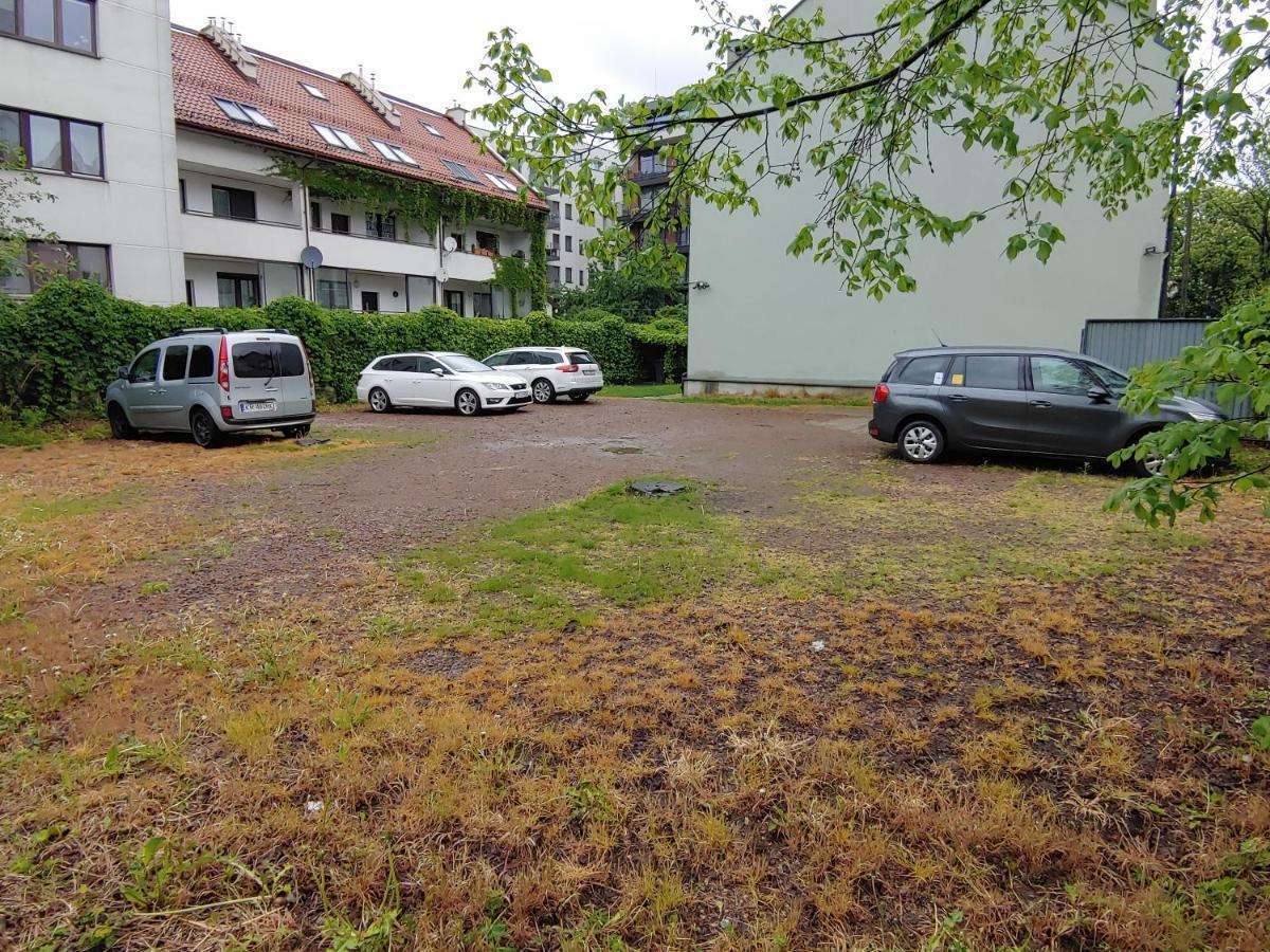 999 Aparthostel Krakau Exterior foto